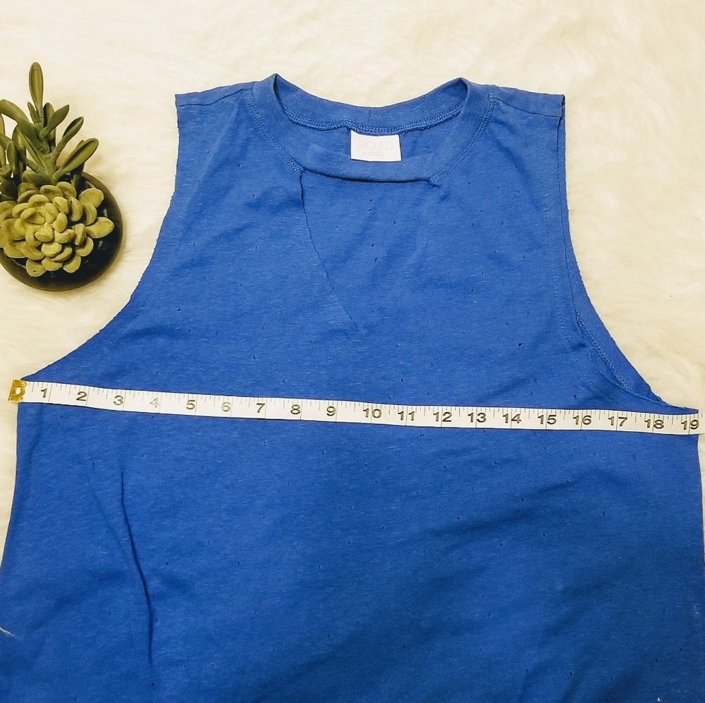 Abound Chocker Neck Distressed Tank Top - Picture 7 of 7